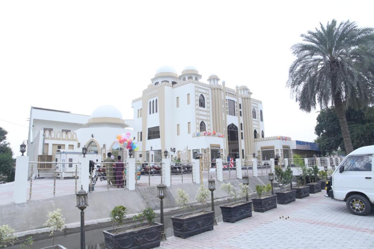 Shahi Palace Hotel Chichawatni Eksteriør billede